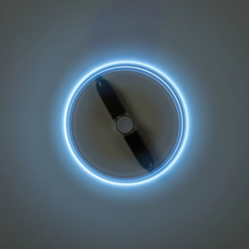 Spinning Pens with Lights - 12 per tub - Image 5